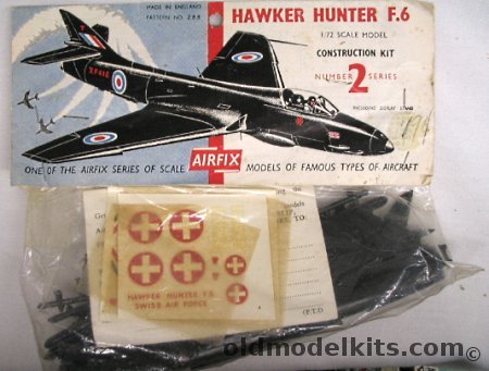 Airfix 1/72 Hawker Hunter F6 Bagged Type 2 Logo, 288 plastic model kit